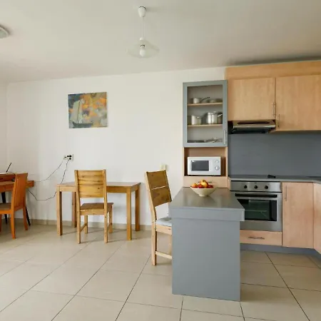 Apartment Like