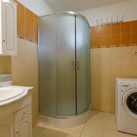Like Apartment