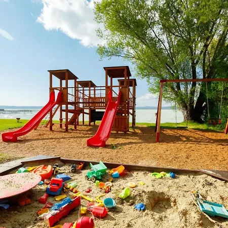 Like Daire Balatonoszod